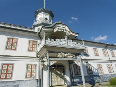 明治初期に建てられたもの。