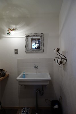 洗面所もステキ・・・こちらはちょっと南欧風。